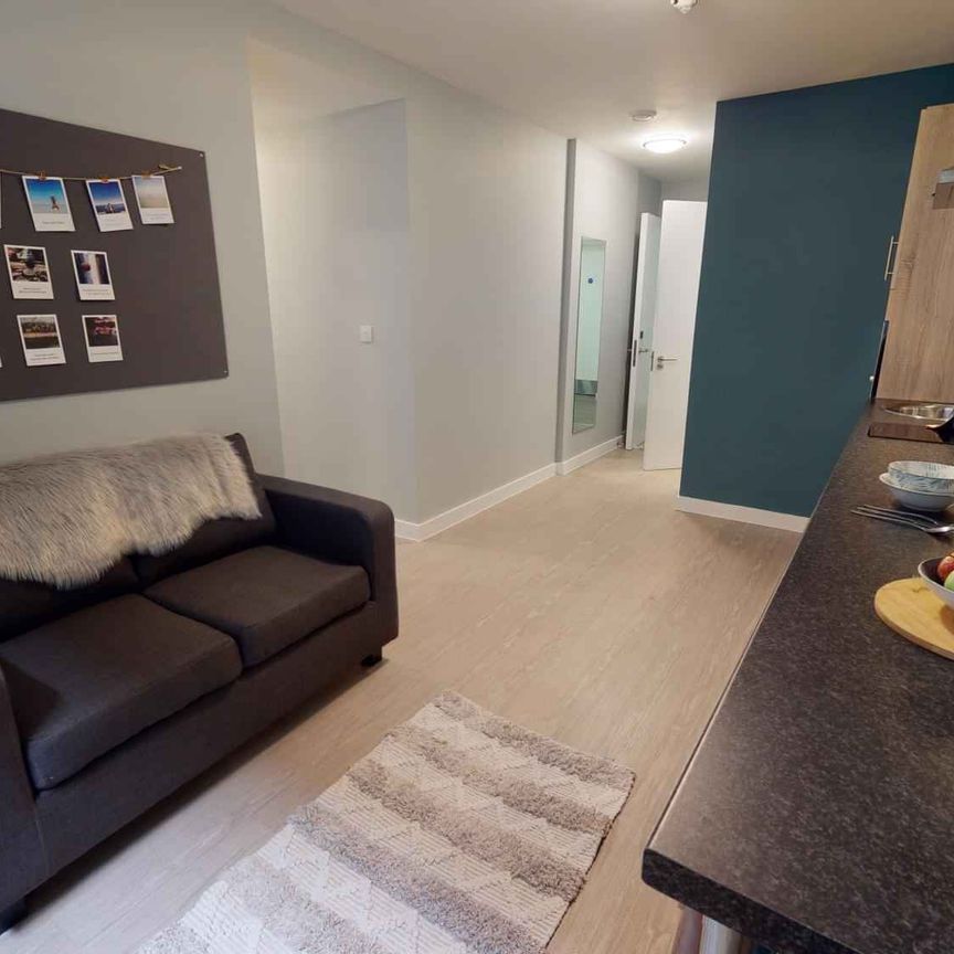 2 Bed Apartment - Photo 1