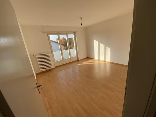 Grosszügige 6.5 Zimmer-Wohnung mit 160 m² und sonnigem Balkon - Foto 1