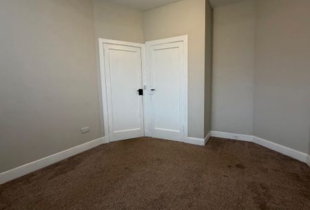 2 bedroom semi-detached house to rent - Photo 3