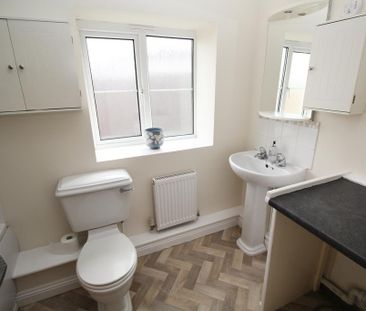 2 bedroom detached bungalow to rent - Photo 6