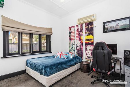 35 Cornwall Street, Brunswick West VIC 3055 - House For Rent | Domain - Photo 5