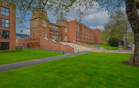 96, Macarthur House - Photo 5