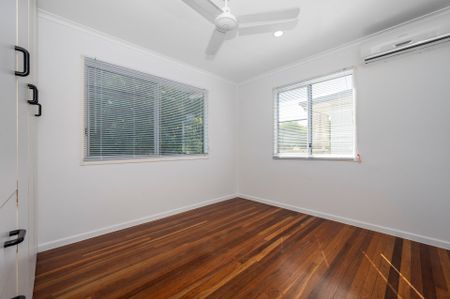 Four Bedroom Home with Pool - Photo 4