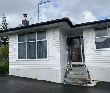 4 Bedrooms all new reno home - Photo 2