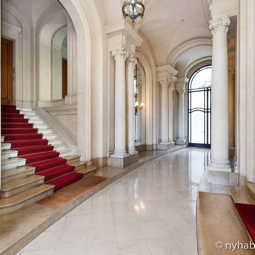 Logement à Paris, Location meublée - Photo 1