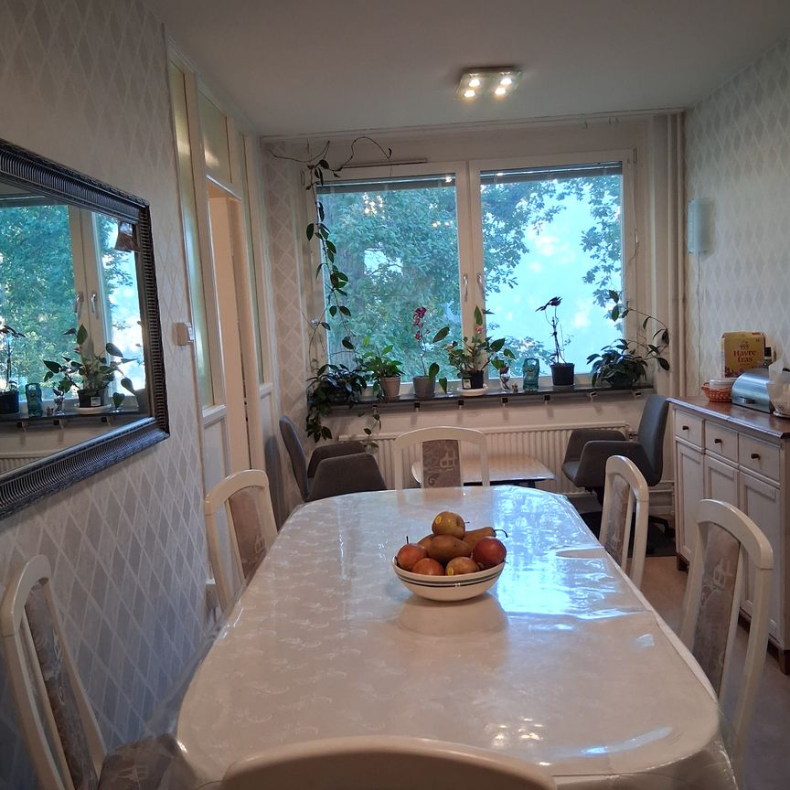 Nordmarksvägen, Farsta - Photo 1