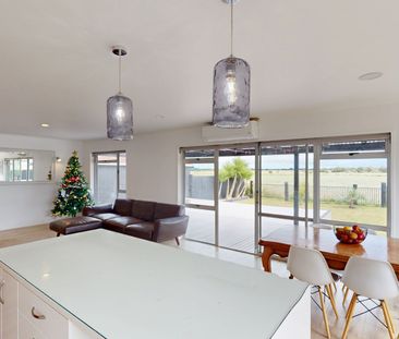 Cloverlea - 4 Bedrooms - Photo 6