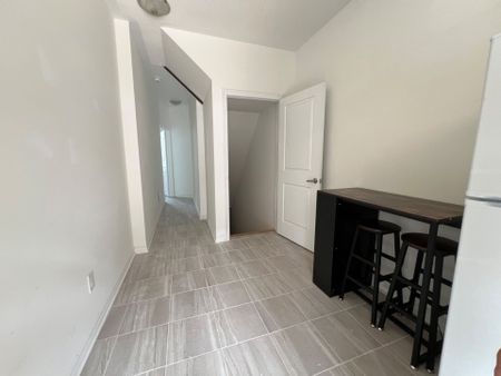 For Lease - 28 Chicago Lane, Markham, Ontario - Photo 3