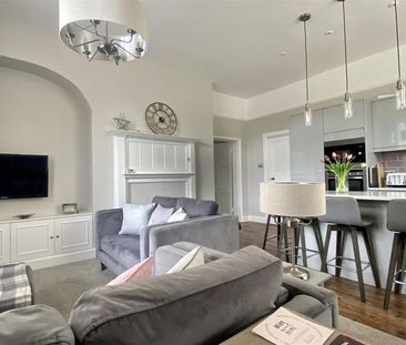 2 bedroom apartment to rent - Photo 2