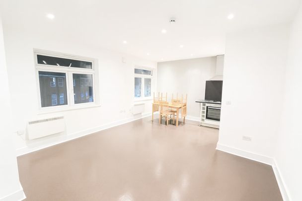 2 Bed Flat, Wembley Hill Road, HA9 - Photo 1
