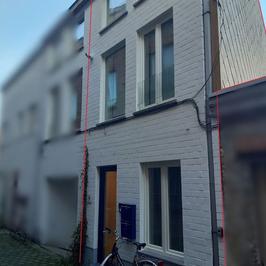 Triplex te huur in Gent voor € 1.300 met 2 slaapkamers - Photo 1