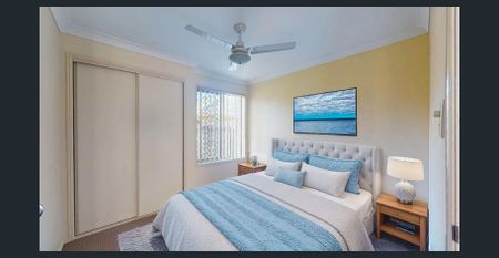 Large Family Home with Side Access, Air-Conditioning and 600m2 block! - Photo 4