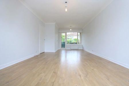 3 bedroom flat to rent - Photo 5