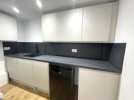 1 bedroom flat to rent - Photo 3