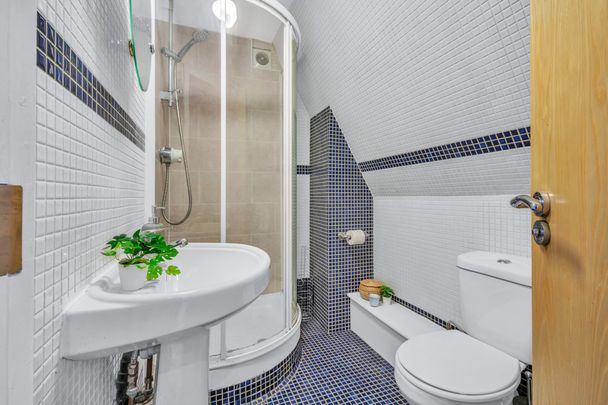 23 CLIFF ROAD - DESIGN HOUSE Leeds - LS6 2ET - Photo 1