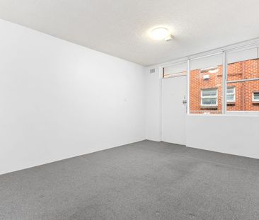 Low-Maintenance Living In A Prime Summer Hill Location - Photo 1