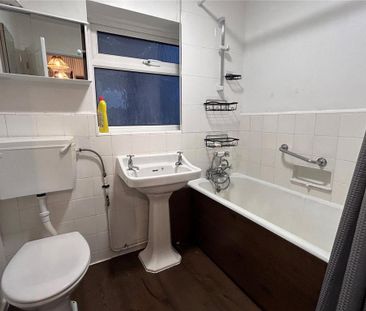 2 bedroom detached house to rent - Photo 3