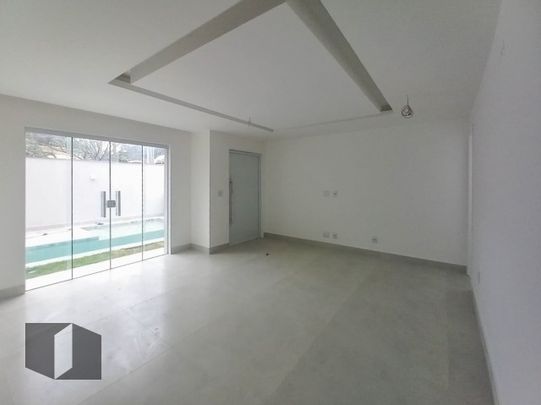 Casa Padrão em Vargem Pequena - Photo 1