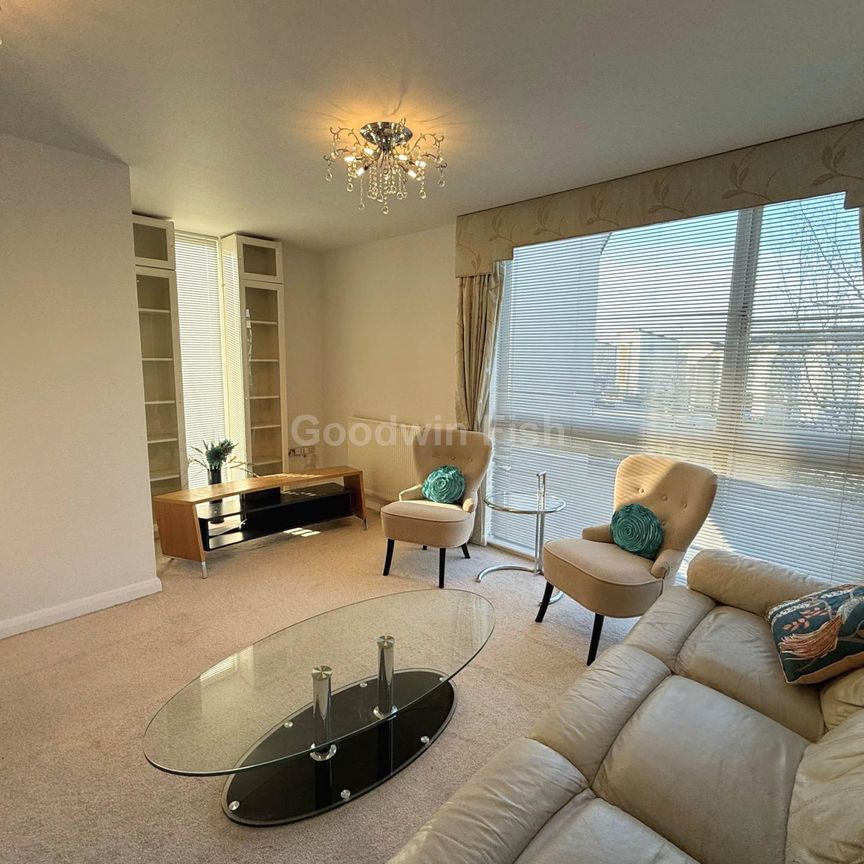 Stadium Drive, Manchester - Photo 1