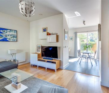 2 bedroom terraced house to rent - Photo 1