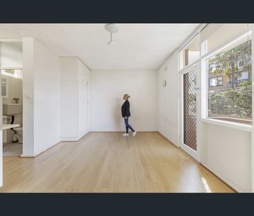 15/59 Whaling Road, North Sydney, NSW 2060 - Photo 2