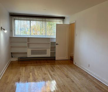 Condo for rent, Montréal-Ouest - Photo 1