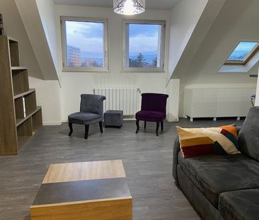 ANNECY-LE -VIEUX type 2 MEUBLE - Photo 2