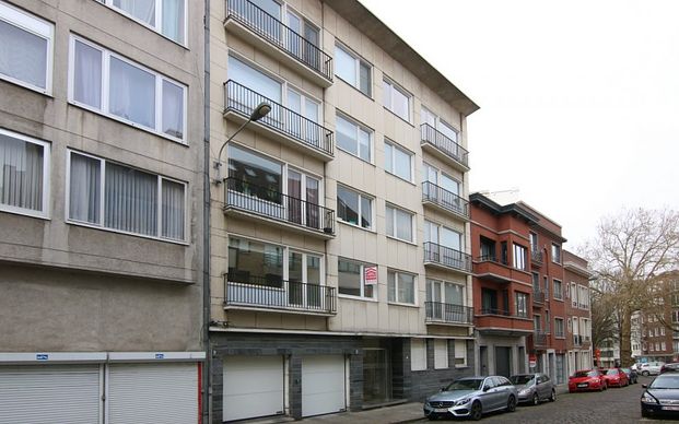 Mooi vernieuwd appartement centrum Kortrijk - Foto 1