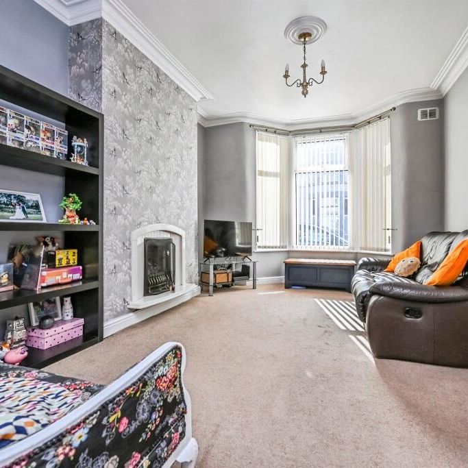 3 Bed Terraced House, Woodhall Road, L13 - Photo 1