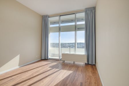 Sir Winston Churchillln 283F054 - Photo 2