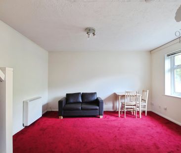 1 bed end of terrace house to rent in Ratcliffe Close, Uxbridge, UB8 - Photo 3
