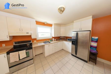 2495 4e avenue - Photo 4