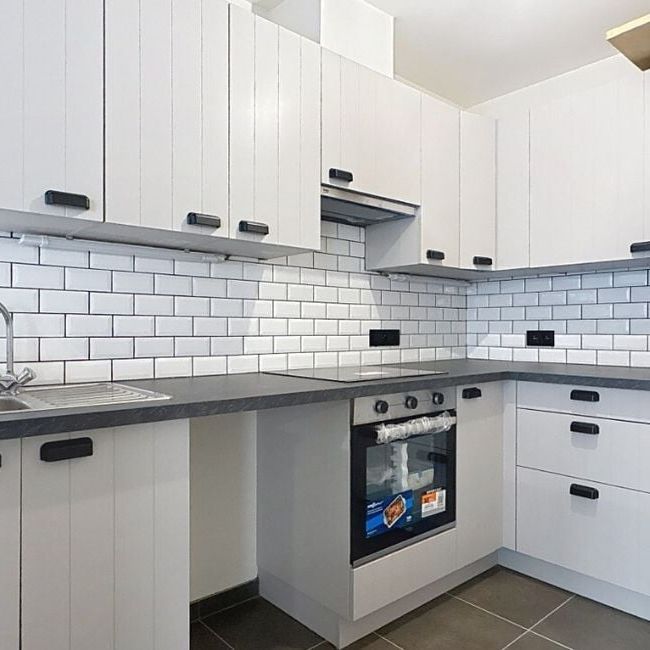 Woning te huur in Sint-Kruis voor € 875 met 2 slaapkamers - Photo 1