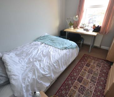 Price £3,900 pcm - Available 01/07/2026 - Furnished - Photo 2