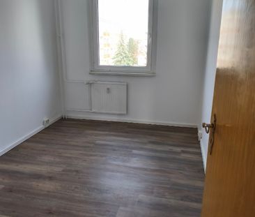 Frisch Renovierte 3-Raum-Wohnung mit Badewanne und Balkon - Photo 3