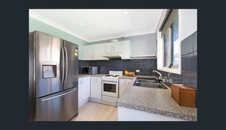 Beautiful Family Home - Photo 4