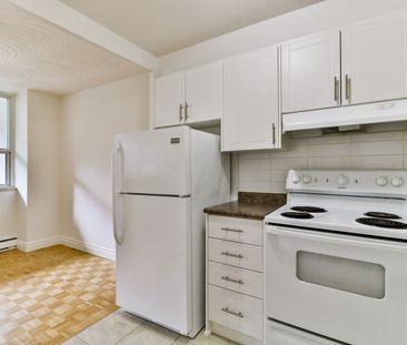 1 Bedroom - Photo 3