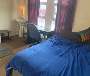 3 Bed Maisonette, Gloucester Road, BS7 - Photo 5