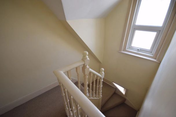 To Rent South View Place, Town Centre, Bournemouth, BH2 £1,455 pcm Tenancy Info - Photo 1