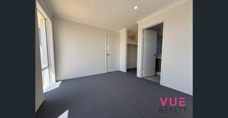 Brand new and Beautiful in Byford 4 x 2 HOME - Photo 3