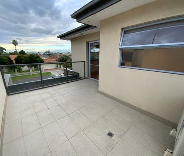 5B Benambra Street, Preston, Vic 3072 - Photo 2