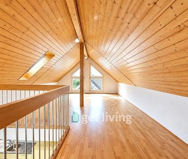 Moderne 4.5-Zimmer Dach-Maisonette-Wohnung in idyllischer Lage - Photo 6