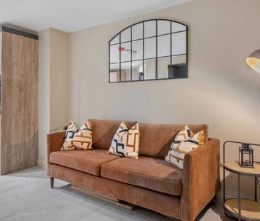 🏡 Stunning 5-Bedroom HMO | All Ensuite | Fully Renovated | Castle B... - Photo 1