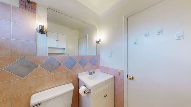 For Lease - 424 Bonita Crescent, Richmond Hill, Ontario - Photo 1