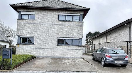 Rustig gelegen app. met 2 kamers en zicht over de velden - Foto 2