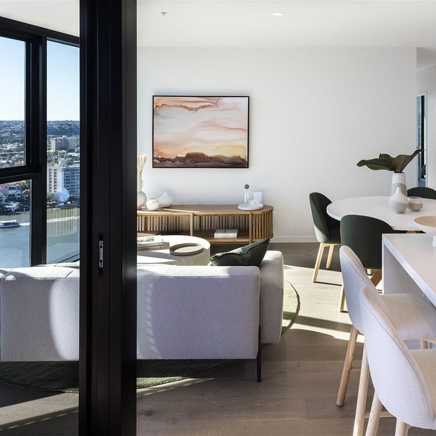 NE facing 3 bed apt + up to 8wks RENT FREE * - book your inspection today! - Photo 1