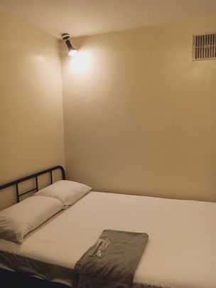 Room in a Shared House, Lea Farm Drive, LS5 - Photo 1