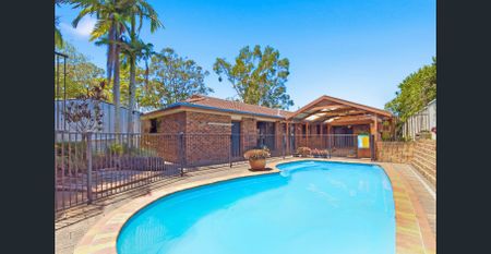 Perfect Family Home in Currumbin – Just in Time for Summer! - Photo 2