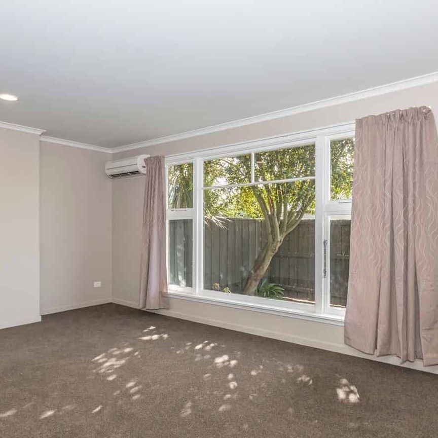 Sunny two bedroom home - Photo 1