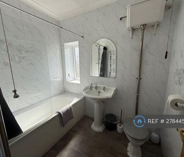 5 bedroom detached house to rent - Photo 6